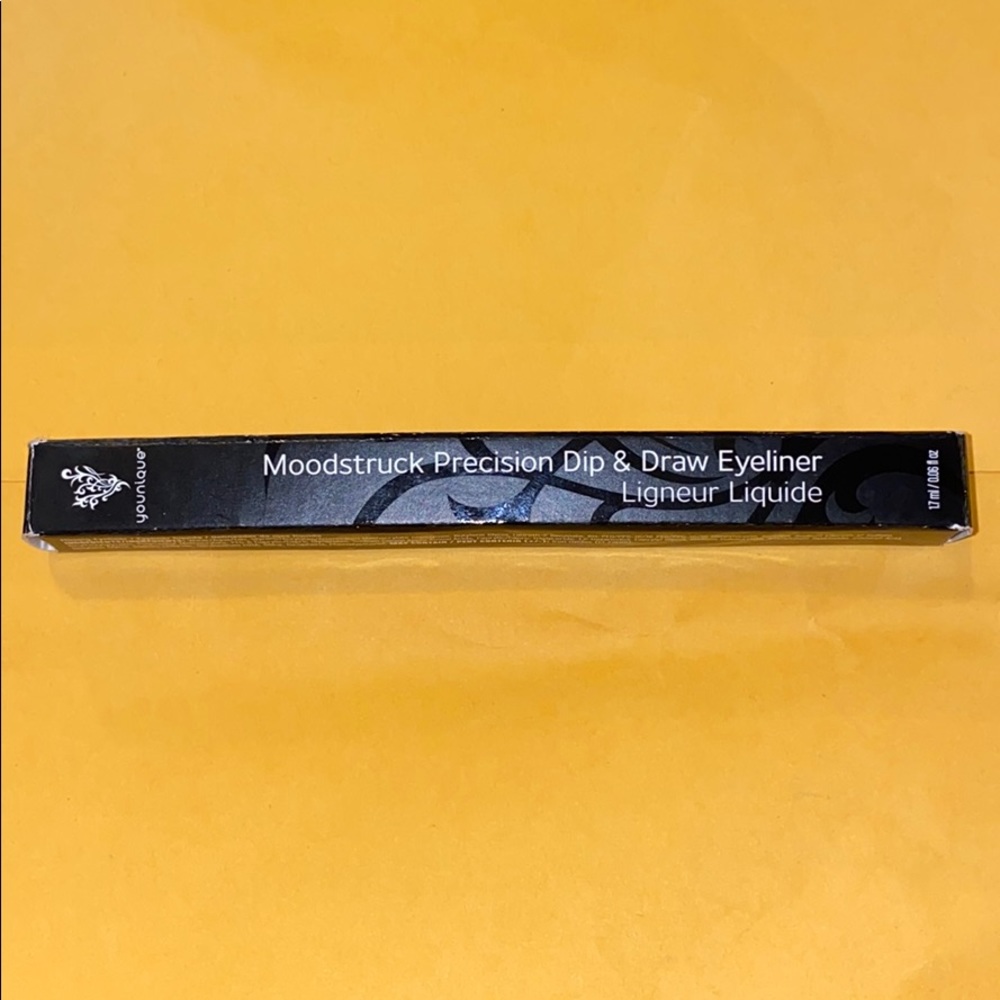 Moonstruck dip and draw eyeliner!
